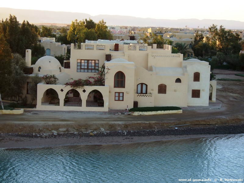 Kafr El Gouna (Tammr Henna, Downtown) 221